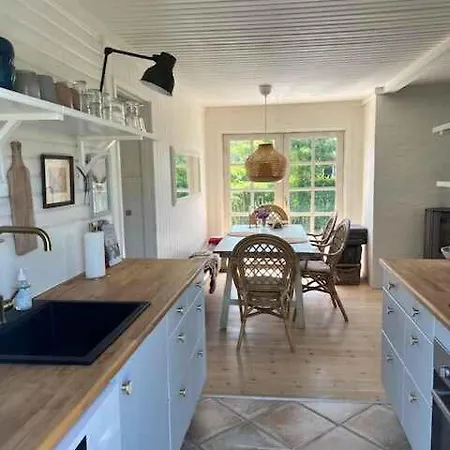 Feriehus Bright And Cozy Summer On A Secluded Plot *