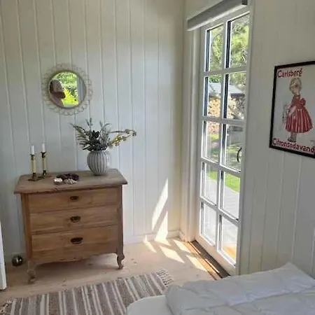 Bright And Cozy Summer On A Secluded Plot Feriehus *